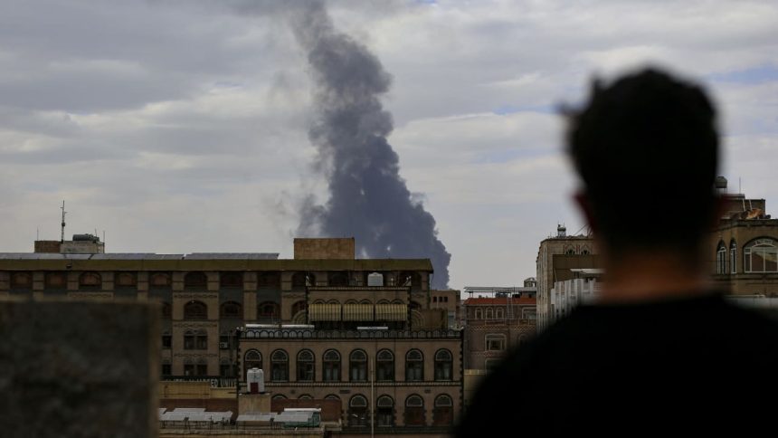 الجيش الاسرائيلي يعلن طبيعة المواقع المستهدفة في الغارات الجوية التي شنها على اليمن