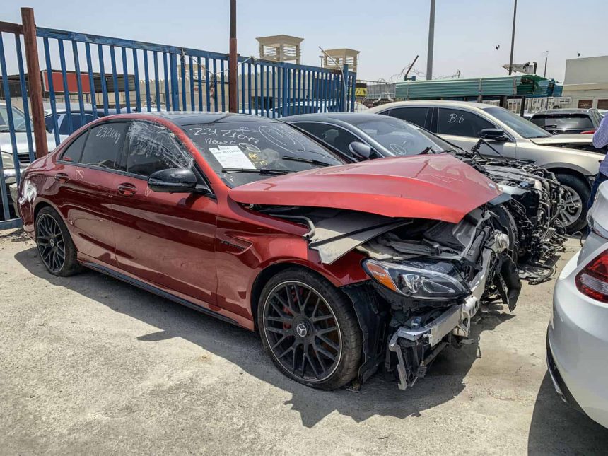 رسميا.. تخفيض أسعار كمرك السيارات المتضررة الداخلة إلى العراق بنسبة 25%