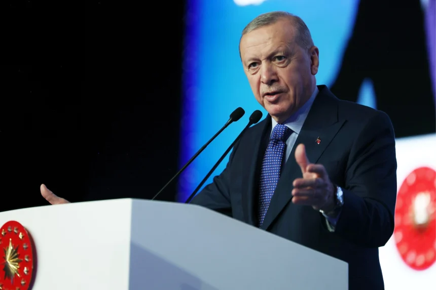 أردوغان ساخرًا من نتنياهو بشأن كلمته في الامم المتحدة: لم يجد من يصغي لأكاذيبه