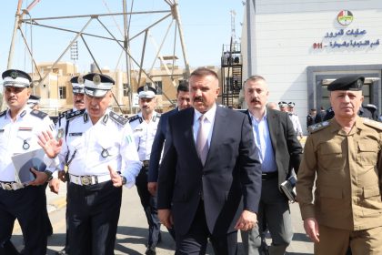 وزير الداخلية يوجه باستخدام الأجهزة المتطورة في عمل مديرية المرور والتعامل الحسن والمهني مع المواطنين