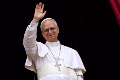 بابا الفاتيكان يعلن موقفه من خطة ترامب بشأن غزة ويوجه طلبًا لحركة حماس