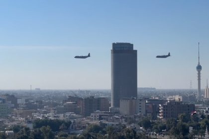 الإعلام الأمني: حركة الطائرات في سماء بغداد ضمن التمارين التحضيرية بمناسبة اليوم الوطني