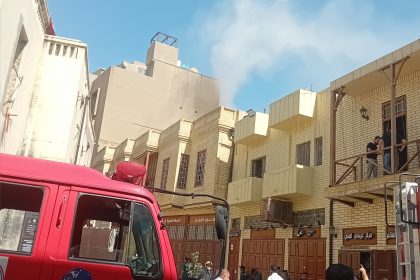 انقاذ 7 عمال والسيطرة على حريق في مخزن للقرطاسية بشارع المتنبي وسط بغداد