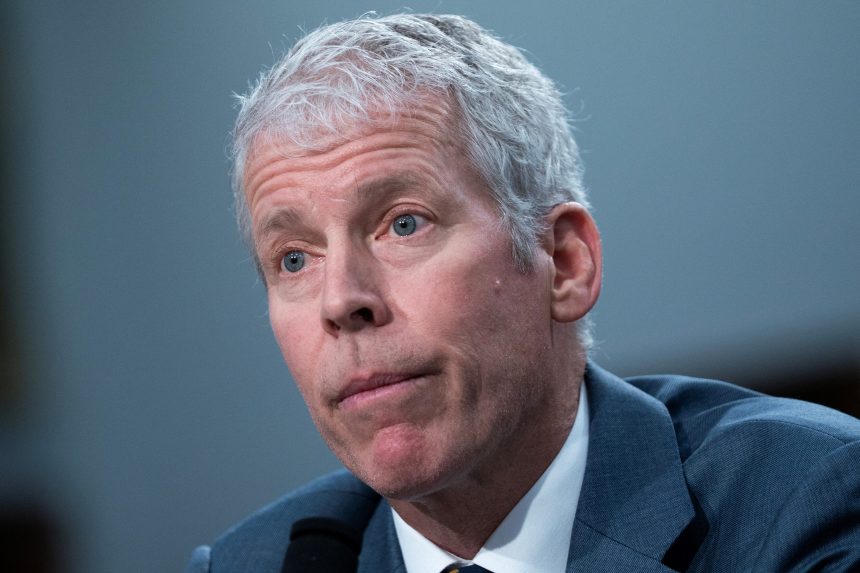 وزير الطاقة الأمريكي: الإغلاق الحكومي في الولايات المتحدة يهدد الأسلحة النووية