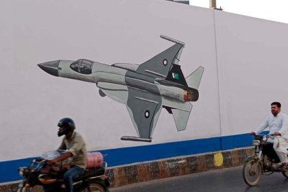 باكستان تتوعد الهند بدفنها "تحت حطام طائراتها"