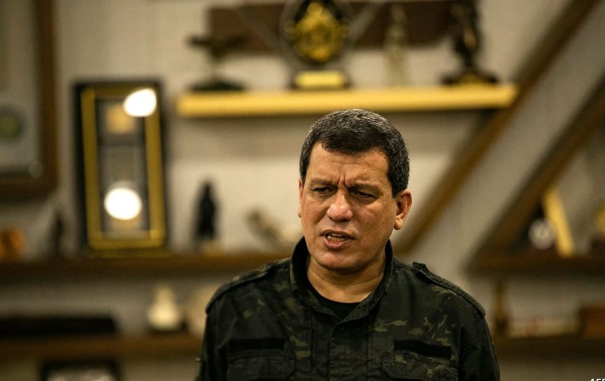 شبيهة بإقليم كردستان.. قائد قوات سوريا الديمقراطية يطالب بإقامة منطقة حكم ذاتي في سوريا