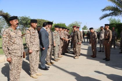 نائب قائد العمليات المشتركة يصل إلى الأنبار