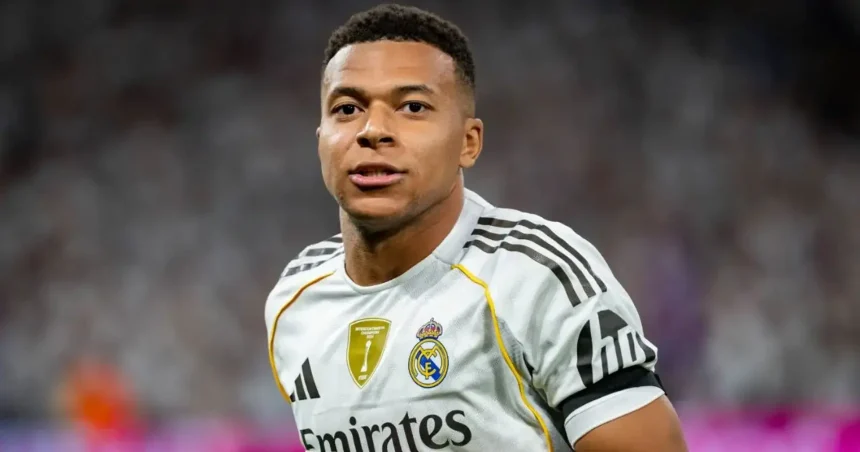 عناد مبابي يثير مخاوف ريال مدريد قبل الكلاسيكو