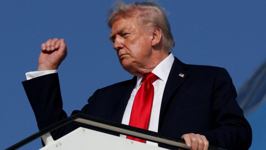 الرئيس الأميركي دونالد ترامب يصل إلى شرم الشيخ