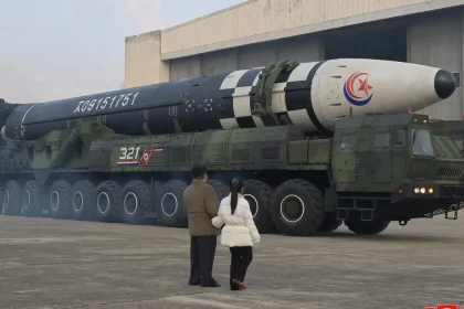 سول: روسيا ساعدت كوريا الشمالية في تطوير صاروخ عابر للقارات