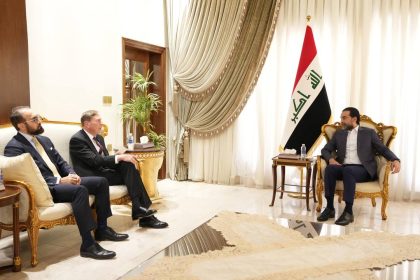 الرئيس الحلبوسي يستقبل قائد قوات التحالف الدولي الأسبق الجنرال ديفيد بترايوس