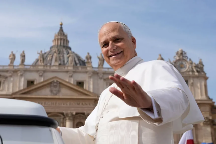 بابا الفاتيكان يهنئ العراق بمناسبة العيد الوطني