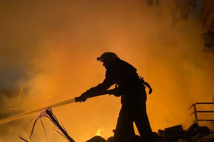 إخماد حريق اندلع داخل مكتب أحد المرشحين نتيجة تماس كهربائي في العلاوي وسط بغداد