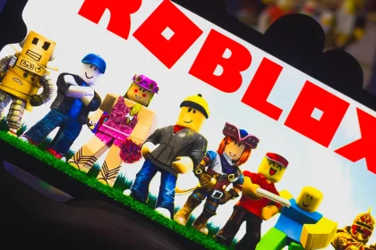 وزارة الاتصالات تحظر لعبة (روبلكس) داخل العراق