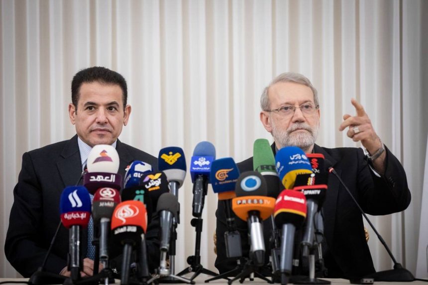 لاريجاني يتهم الولايات المتحدة بتقويض استقلال العراق بحرمانه من السيطرة على مجاله الجوي