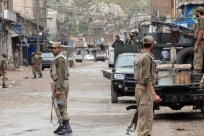 مقتل 10 جنود باكستانيين وإصابة 7 آخرين في هجوم جنوب وزيرستان