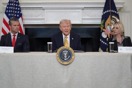 الرئيس الأمريكي: إسرائيل لن تفعل شيئا حيال الضفة الغربية