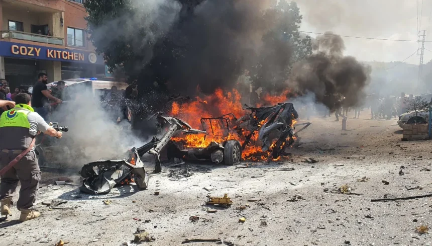 الصحة اللبنانية: شهيدان وجريحان بغارة إسرائيلية استهدفت سيارة في بلدة تول جنوبي البلاد