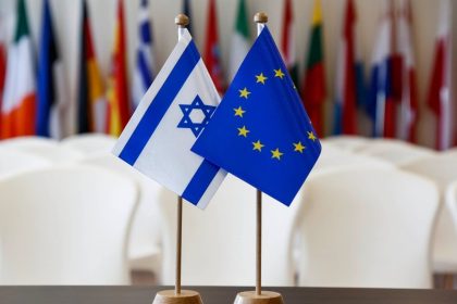 الاتحاد الأوروبي يطالب إسرائيل بالإفراج عن أموال السلطة الفلسطينية المحتجزة ووقف الاستيطان