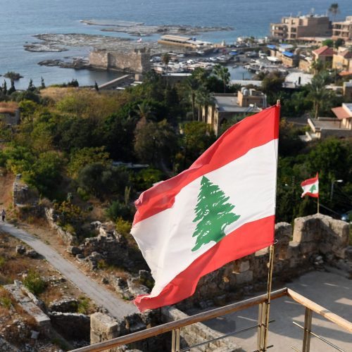 فضيحة تهز الجامعة اللبنانية الرسمية.. تزوير وتغيير درجات طلاب أجانب