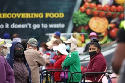 أعظم كارثة جوع منذ الكساد الكبير.. الأميركيون يستعدون لانقطاع إعانات الغذاء بسبب الإغلاق الحكومي