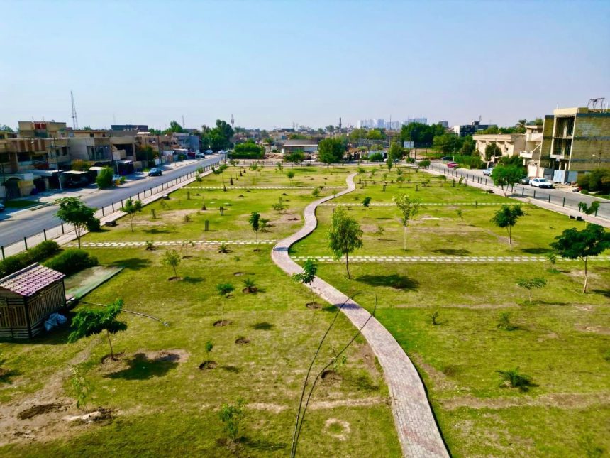 أمانة بغداد تواصل حملتها الكبرى للتشجير وتنجز زراعة أكثر من 180 ألف شجرة وشجيرة