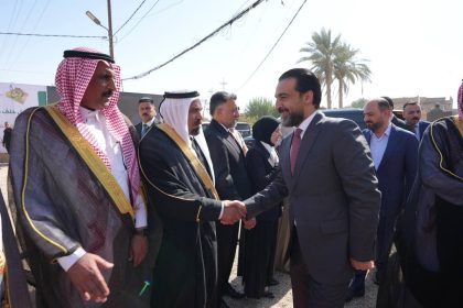 الرئيس الحلبوسي يزور عدداً من المضايف في قضاء القائم ويؤكد أهمية المشاركة الفاعلة بالانتخابات