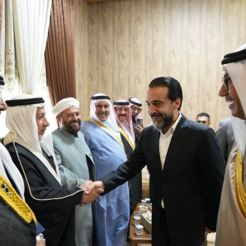 ضمن جولته في أقضية غرب الأنبار.. الرئيس الحلبوسي يزور عددًا من المضايف