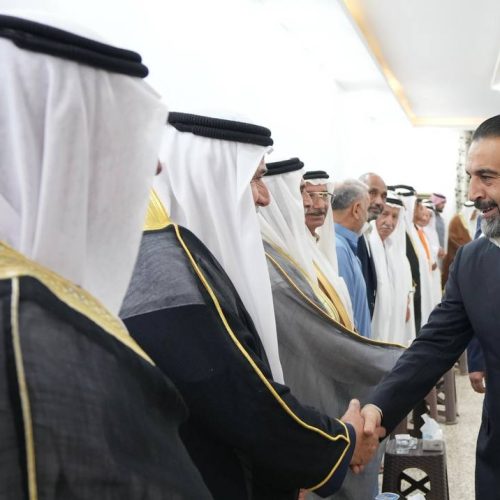 ضمن جولته في أقضية غرب الأنبار.. الرئيس الحلبوسي يزور عددًا من المضايف