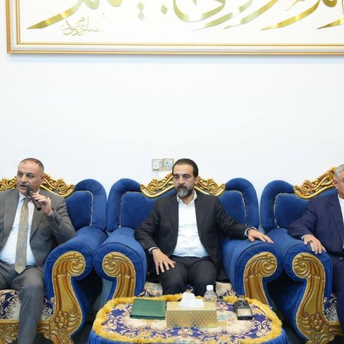 ضمن جولته في أقضية غرب الأنبار.. الرئيس الحلبوسي يزور عددًا من المضايف