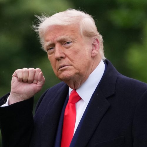 ترامب يستعد لإبرام صفقة عملاقة جديدة مع السعودية