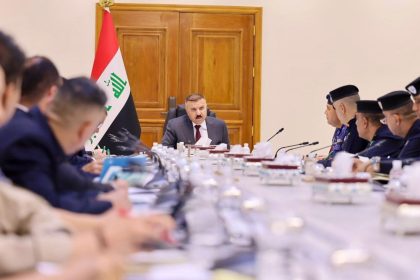 وزير الداخلية يوجه بتهيئة جميع الأمور اللوجستية لتأهيل الطائرات المروحية المستوردة حديثاً