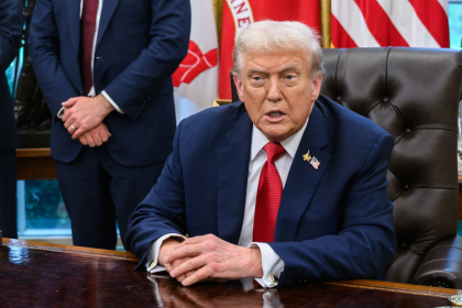 ترامب: وافقت على أعلى ميزانية عسكرية في تاريخ الولايات المتحدة بأكثر من تريليون دولار