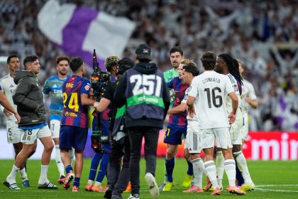 الاتحاد الإسباني يوضح موقفه من أزمة كارفاخال ولامين جمال بعد الكلاسيكو المشتعل