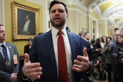 نائب الرئيس الأميركي: وقف إطلاق النار في غزة صامد