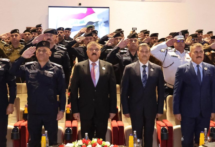 وزير الداخلية يوجه بتطبيق القانون على الجميع من دون استثناء وتعزيز العمل للقضاء على الفساد