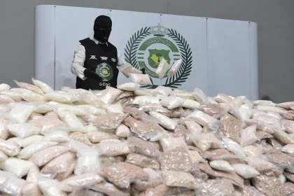 "إرسالية فحم".. السعودية تحبط تهريب أكثر من 5.3 ملايين قرص "إمفيتامين" مخدر