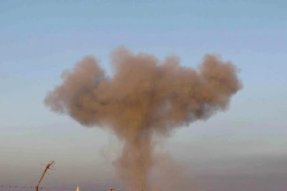 الحشد الشعبي: استشهاد منتسب وإصابة آخرين جرّاء انفجارٍ مخلفات داعش كانت مخزونة داخل أحد المقار ببغداد