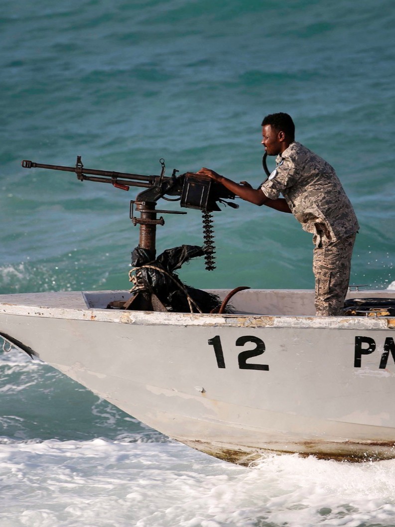 في أقل من 24 ساعة.. قراصنة يهاجون مجدداً سفينة قبالة الصومال