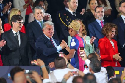 لابورتا: أعدنا برشلونة للحياة ولامين أفضل لاعب في العالم