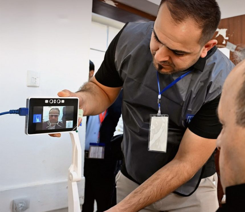 المفوضية: وضعنا حلاً لمشكلة عدم ظهور بعض البصمات باستخدام الكاميرا البايومترية