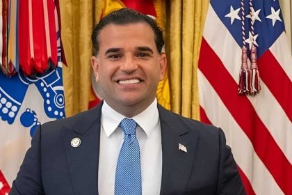 سافايا يهنئ بنجاح الانتخابات ويؤكد التزام الولايات المتحدة بدعم العراق