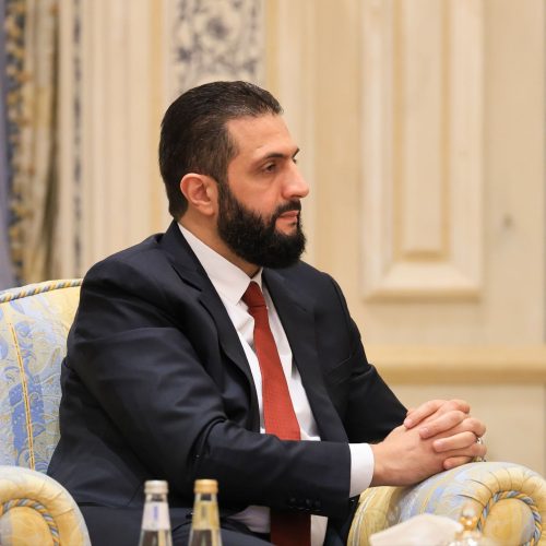 الرئاسة السورية تنفي وجود تعاون أو تنسيق بين الشرع والتحالف الدولي منذ عام 2016