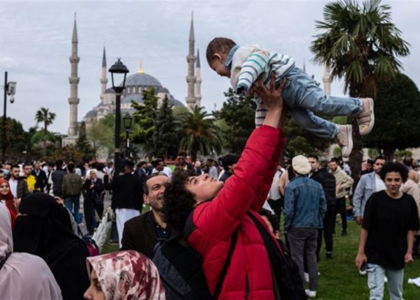 وزيرة تركية تحذّر من انخفاض عدد المواليد في البلاد: مسألة بقاء قومي
