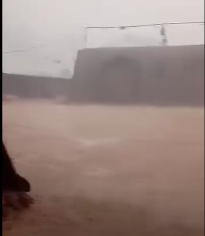 بالفيديو.. أمطار غزيرة في النهروان شرقي بغداد