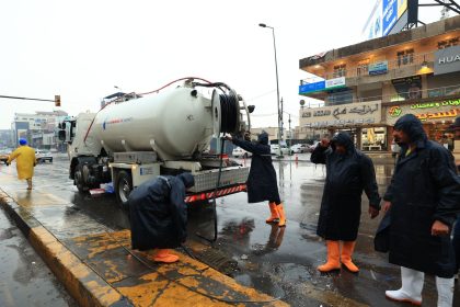 أمين بغداد يوجه باستنفار جميع الجهود لسحب وتصريف مياه الأمطار