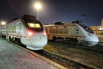 السكك تسير قطارات لنقل الجماهير الرياضية من بغداد الى البصرة
