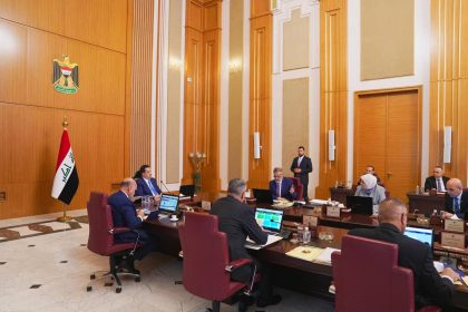 مجلس الوزراء يستثني المفوضية من نظام الدفع الإلكتروني لتأمين أجور موظفي الاقتراع
