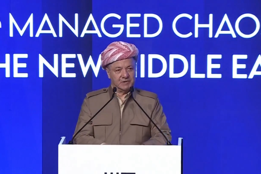 مسعود بارزاني: دعمنا ومازلنا ندعم الدستور العراقي