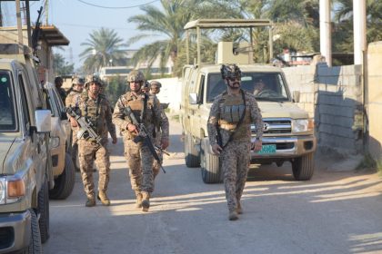 القبض على عصابة بكمين محكم وضبط 50 ألف دولار مزوّرة في شارع فلسطين ببغداد